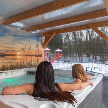 Haus Christina Pool Sauna 말호프 외부 사진
